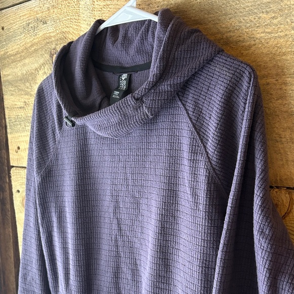 Mountain Hardwear Summit Grid Hoody - Picture 3 of 9